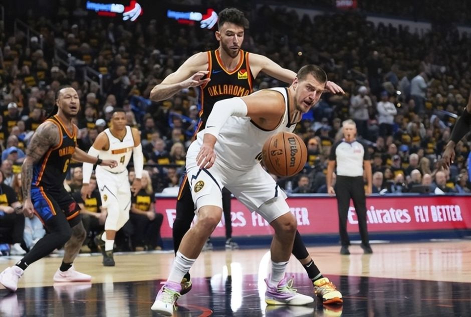 TheShy意外战胜掘金,败北引爆全场! TheShy意外战胜掘金,败北引爆全场!