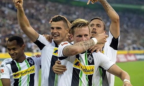 包含赛前欧联焦点战，门兴格拉德巴赫远射贴柱，引发热议，球队文化再被提及的词条